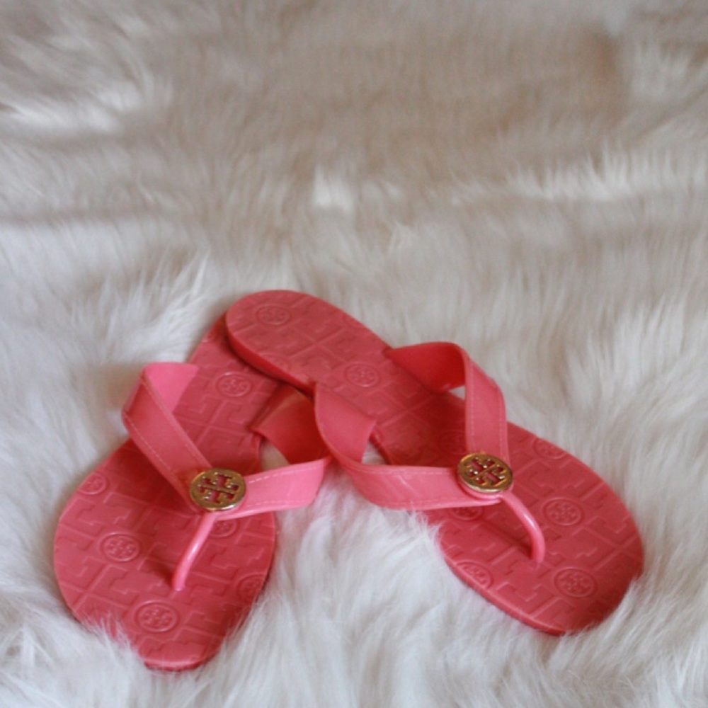 Tory Burch Pink Coral Logo Medallion Thong Sandals